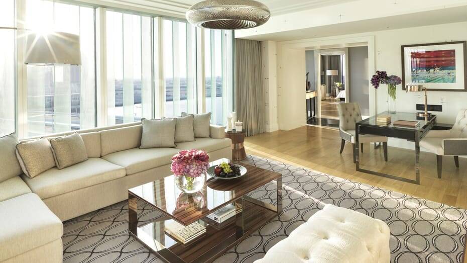 Premier Four Seasons Executive Suite