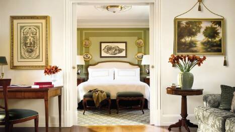 Four Seasons Executive Suite - King Bed