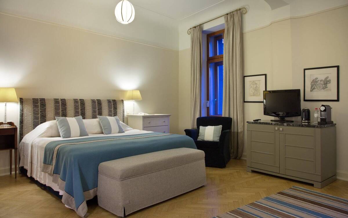 Studio View Room