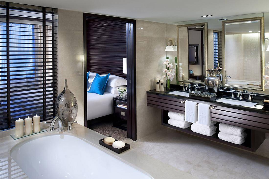 Premier Room