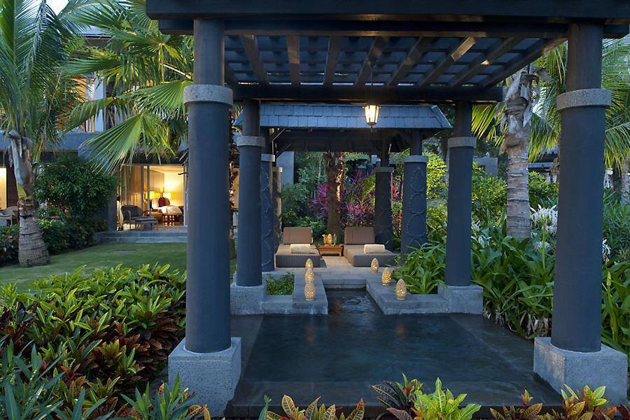 Oceanfront Pavilion with Plunge Pool