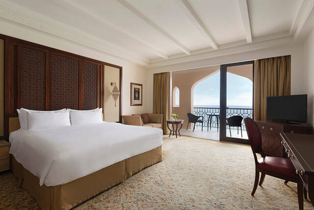 Deluxe Sea View King Room