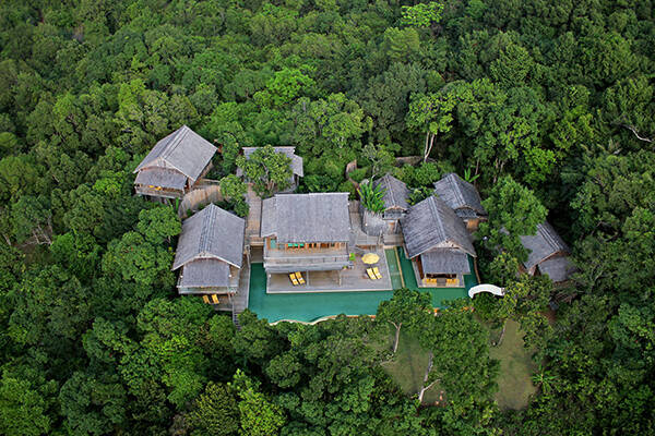 Five Bedroom Sunset Ocean View Pool Reserve