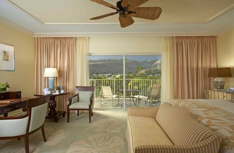 Scenic View Lanai Room