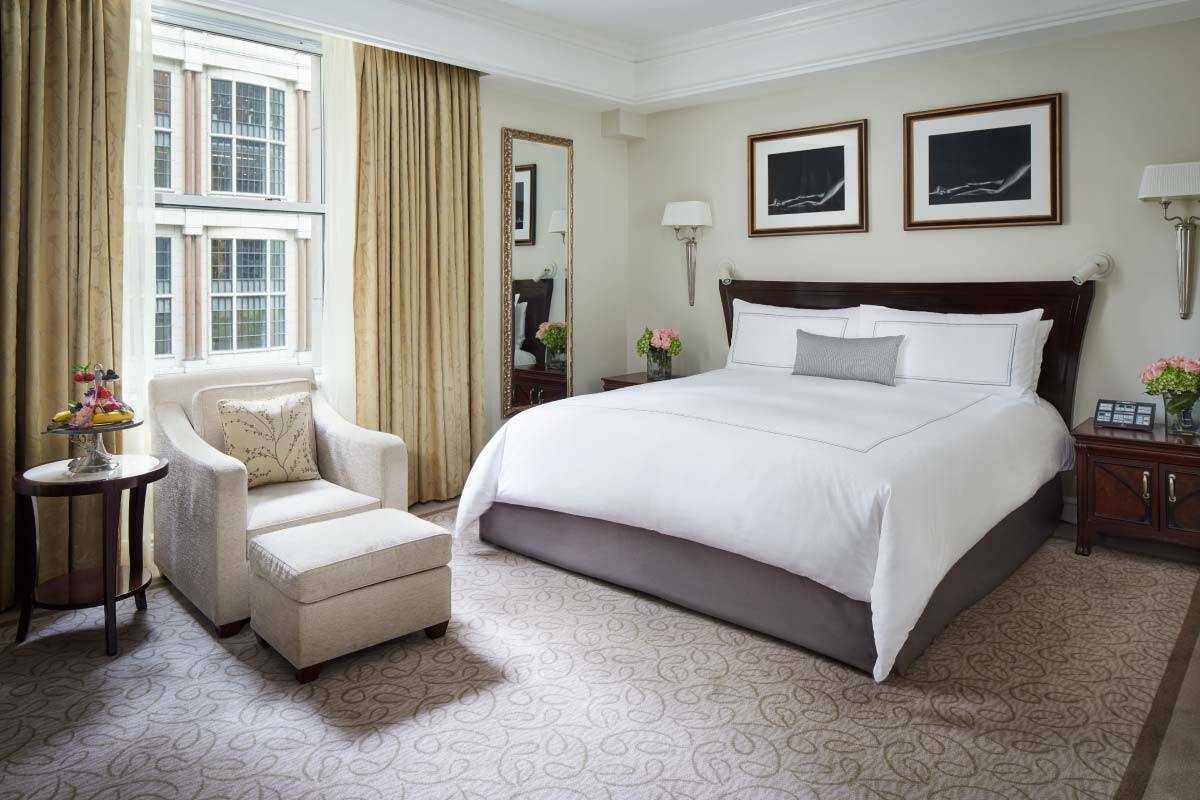 Grand Luxe Accessible Room