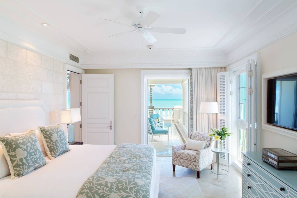 One Bedroom Ocean Front Deluxe