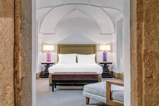 Classic One Bedroom King Suite 