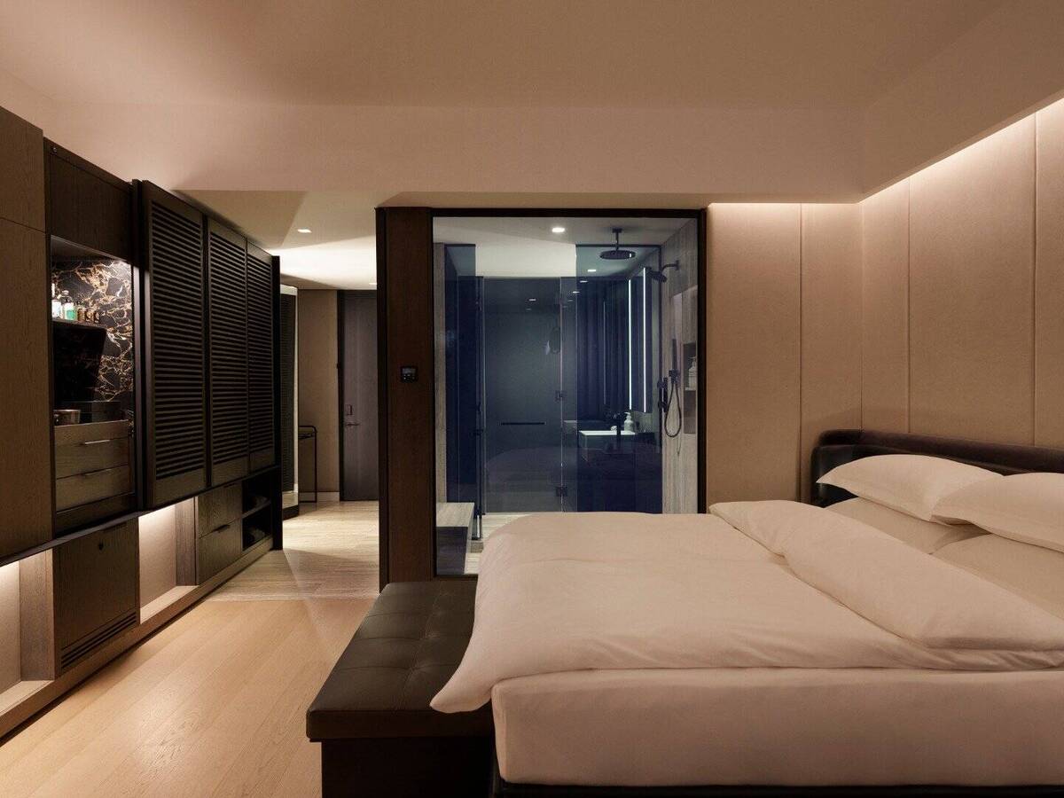 Deluxe City View Room
