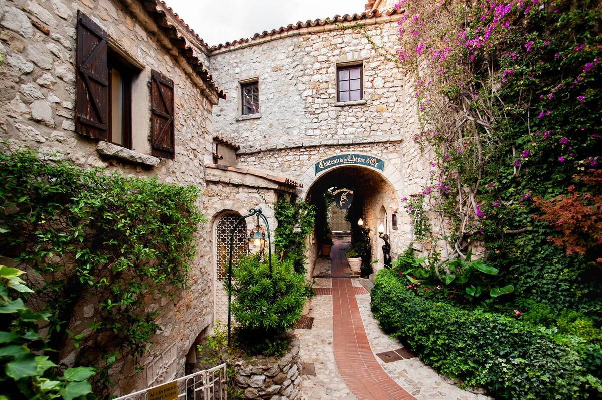 Chateau de la Chevre d’Or