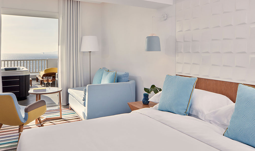 Phos Superor Room
