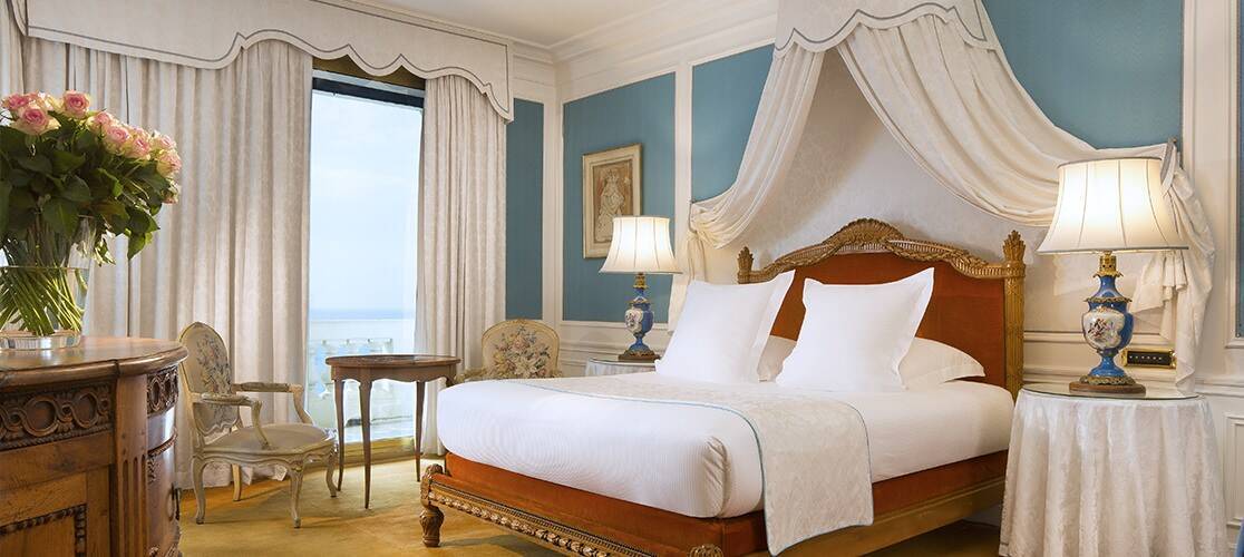 Deluxe Sea View Suite