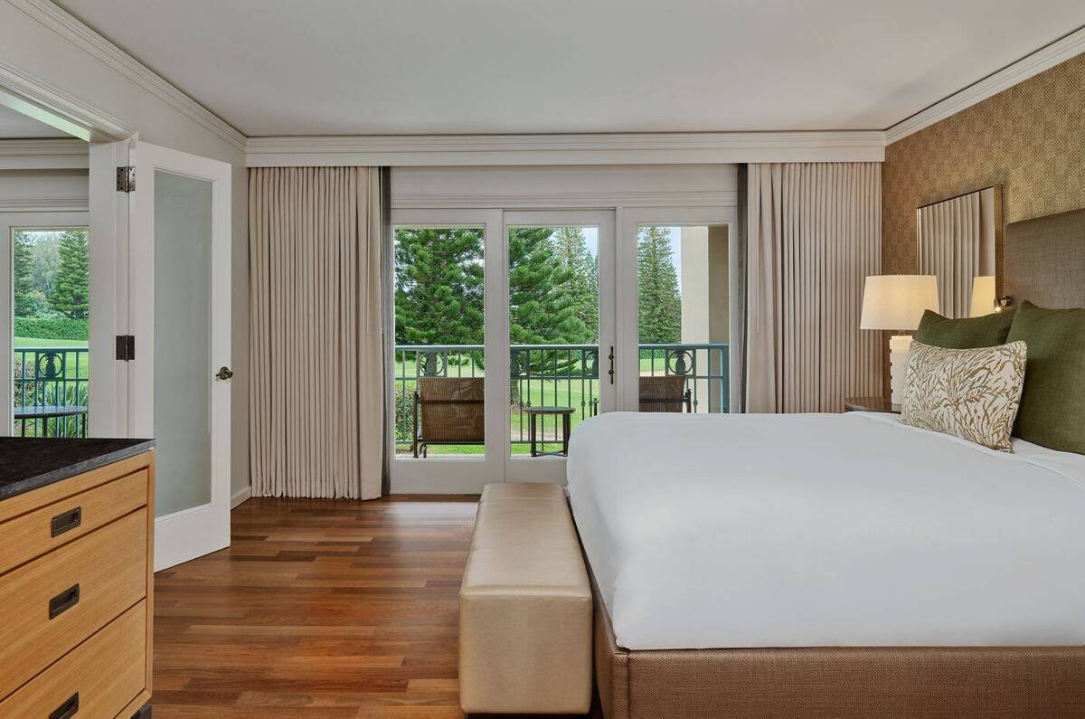 Garden View Suite One Bedroom Suite King Sofa Bed