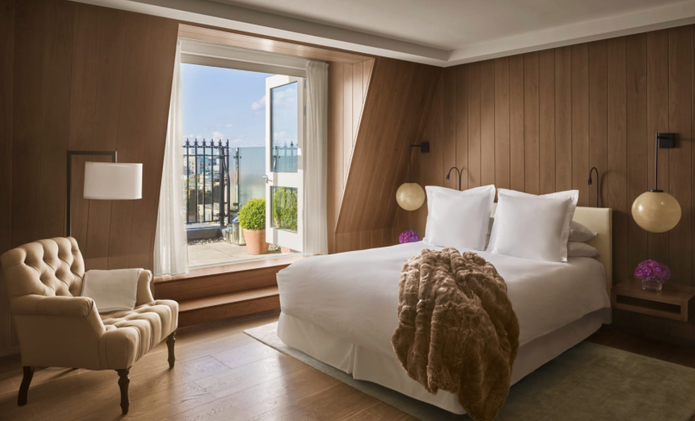 Premier Terrrace Suite 