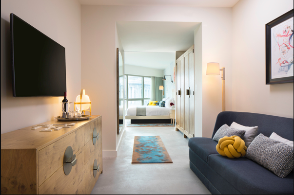 Kindred Suite Accessible Tub