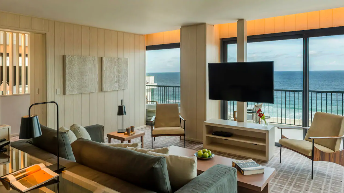 Diplomat Suite
