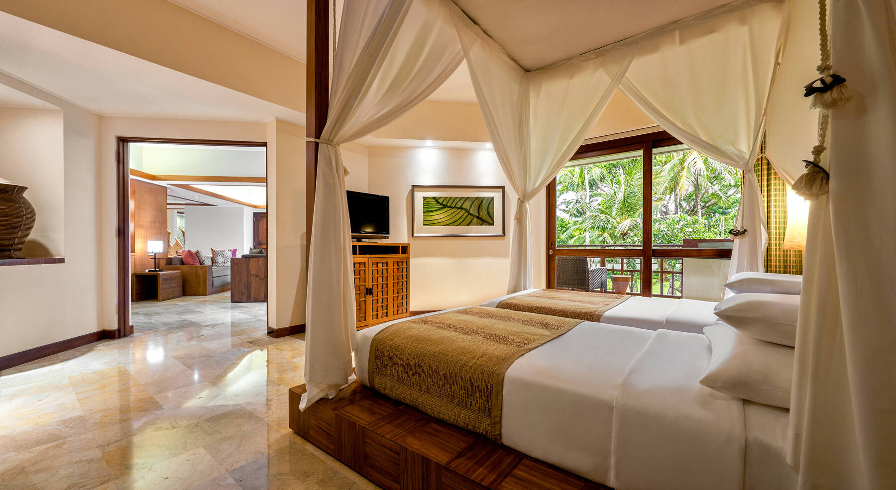 Club Executive Suite Twin