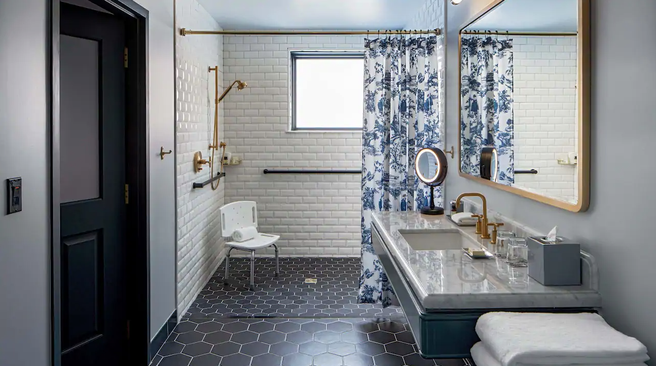 King ADA Suite Shower