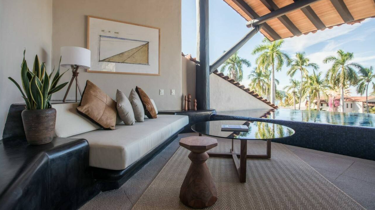 Beach Suite with Plunge Pool