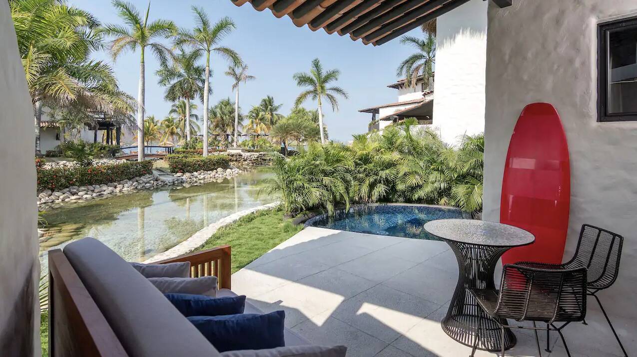 Lagoon Suite with Plunge Pool