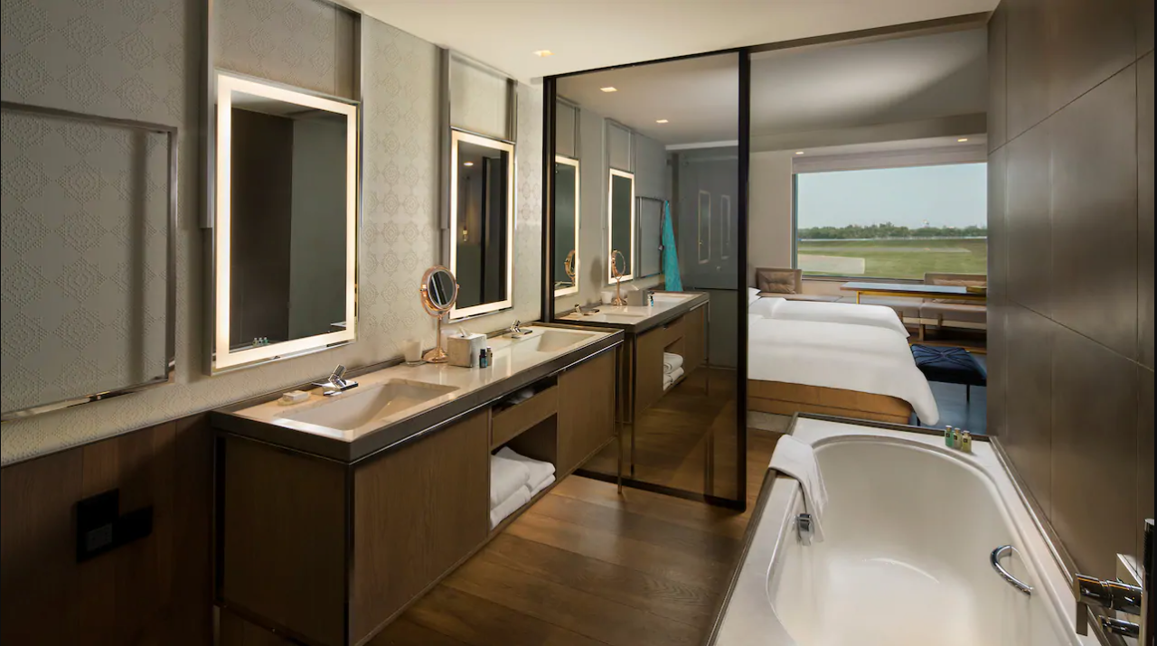 Twin Beds with Runway View Deluxe