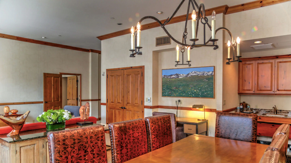 Mount Powell Suite