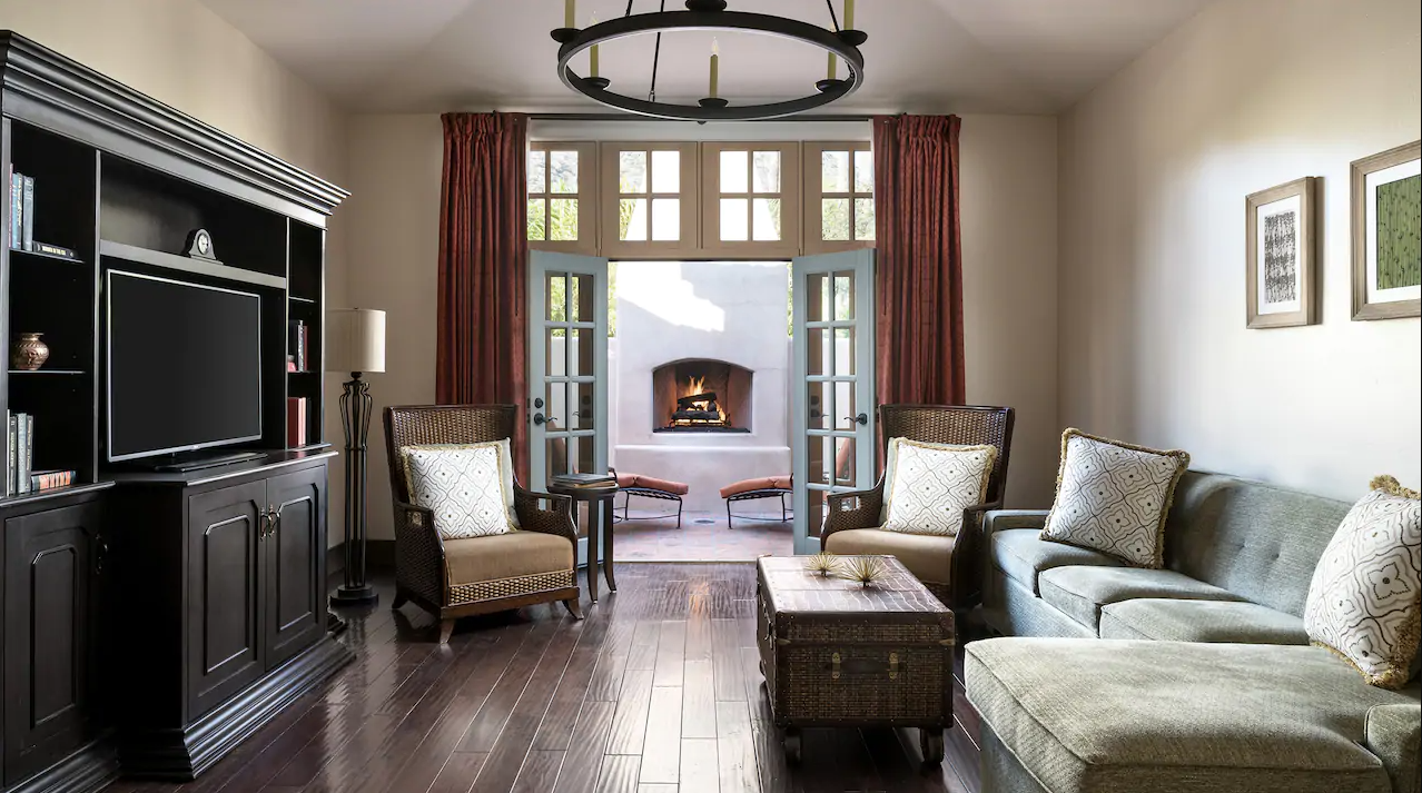 Montavista Courtyard Villa
