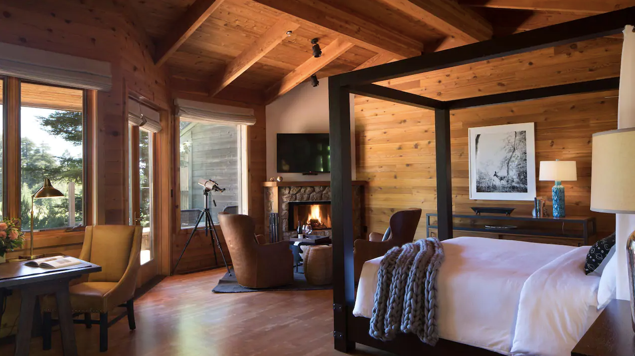 Vista Hot Tub Suite