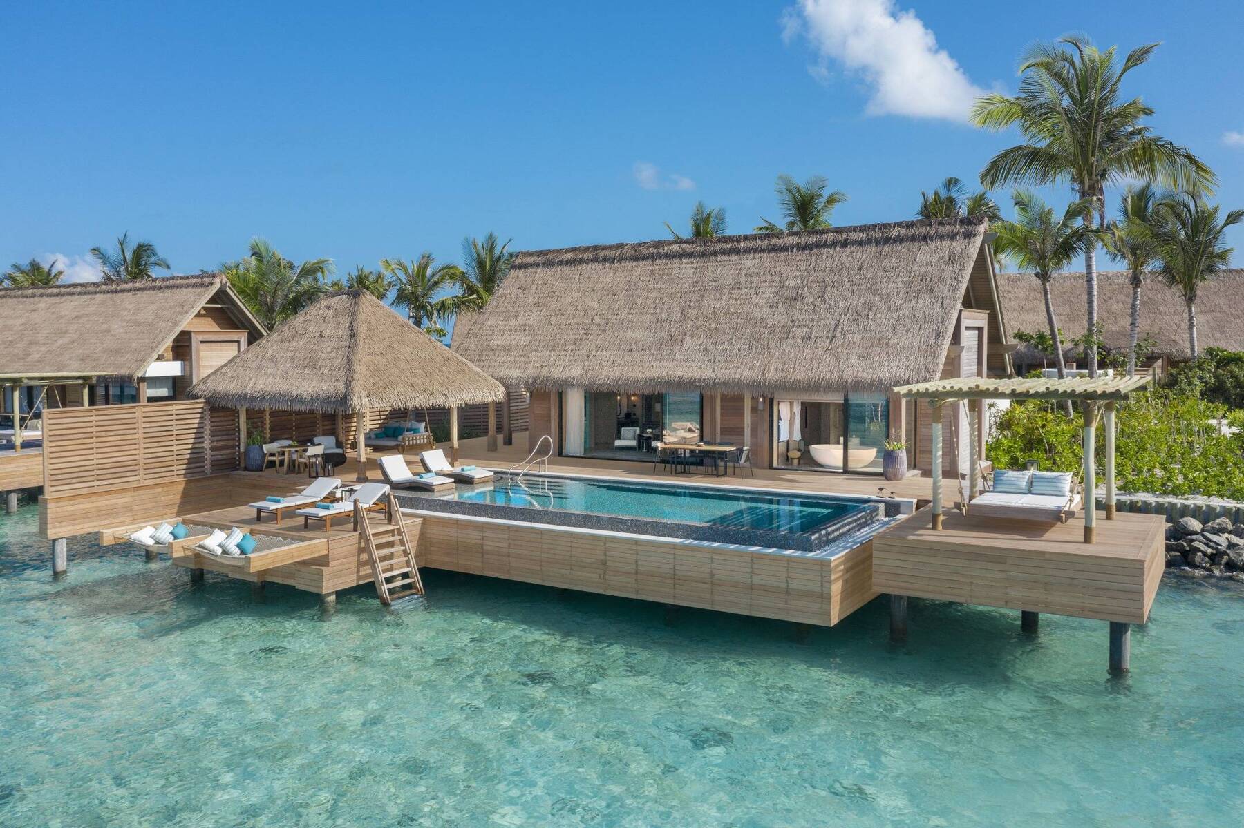 Two Queen Bedded Reef Villa With Pool 