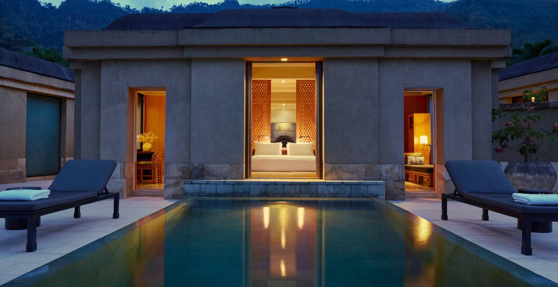 Borobudur Pool Suite