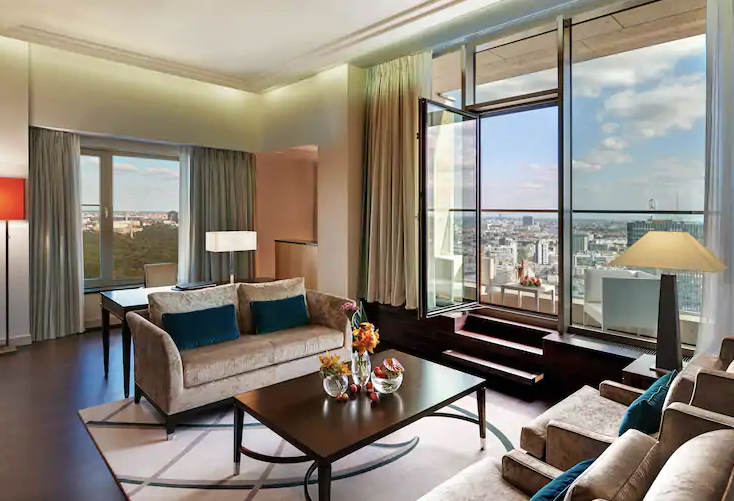 King Grand Tower Suite