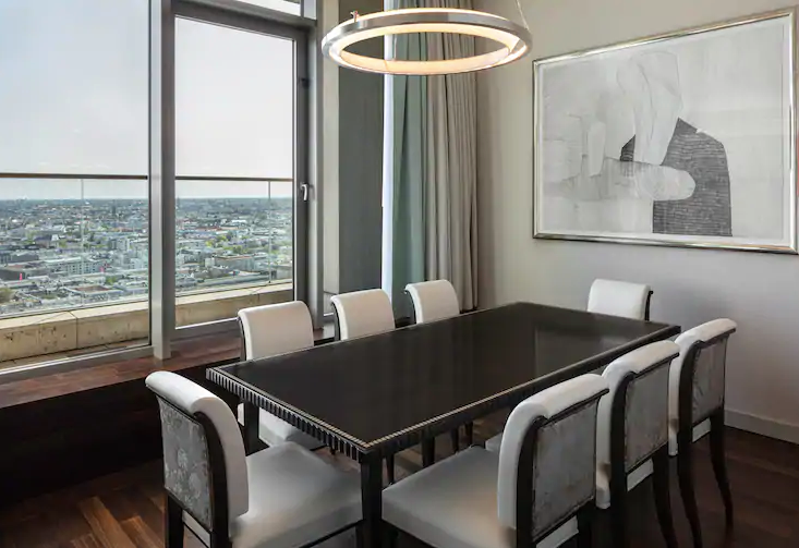 King Grand Tower Suite