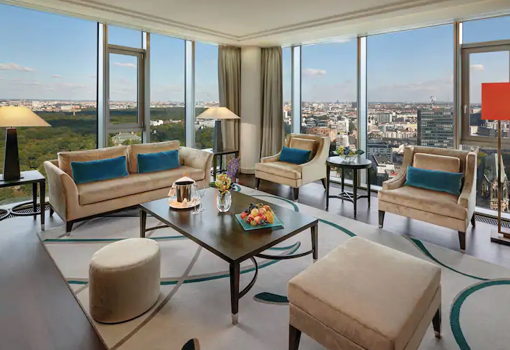 Twin Tower Suite