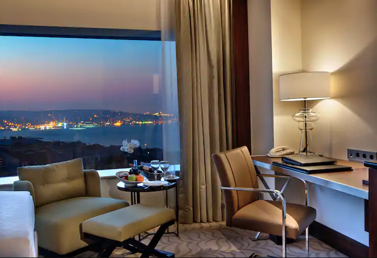 Twin Executive Bosphorus View Lounge Access