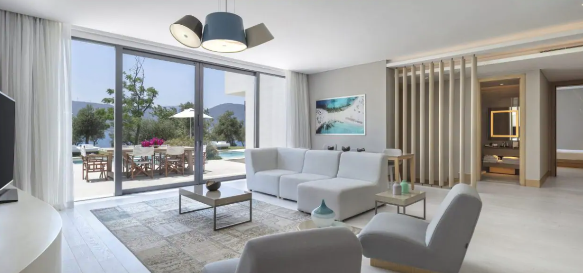 AEGEAN SUITE WITH PRIVATE POOL