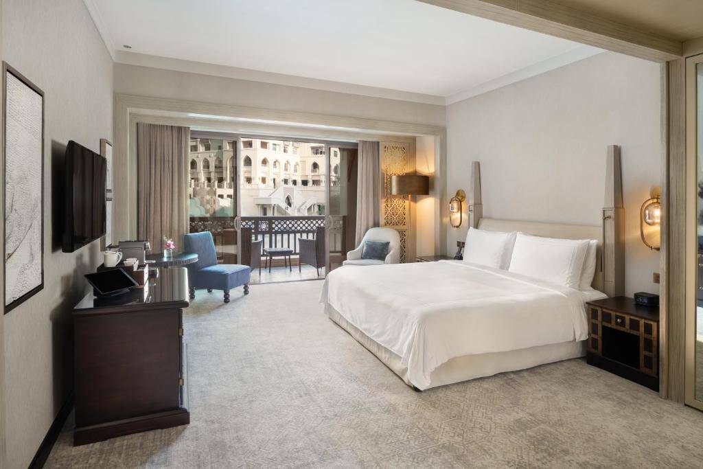 Palace Lake View King Room