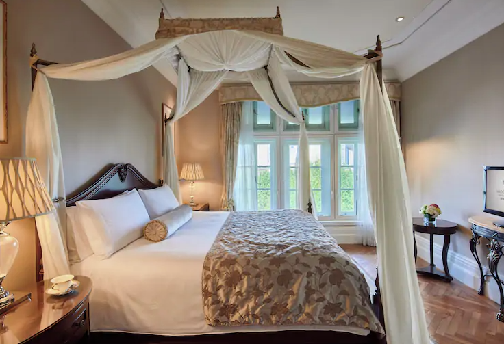 Bund Heritage River View Suite