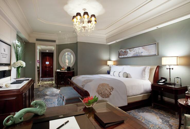 King Luxury Suite