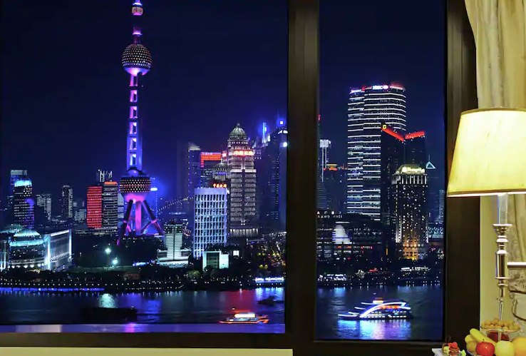 King Luxury Panorama River View Suite