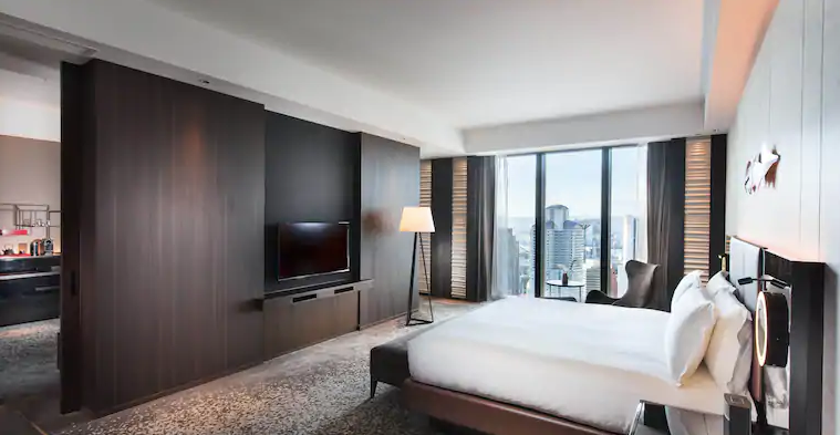 King Executive Suite