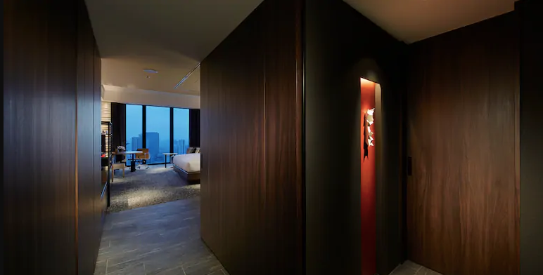 King Premium View Room