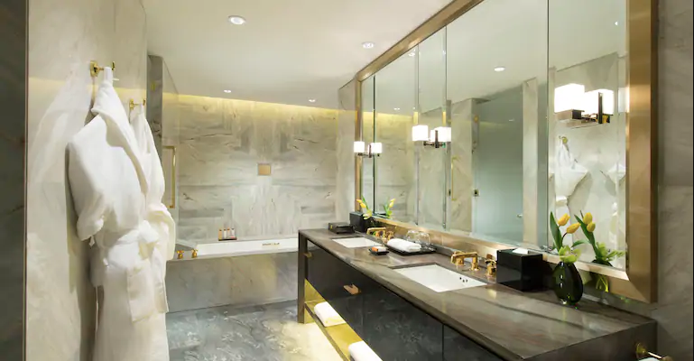 King Deluxe Suite
