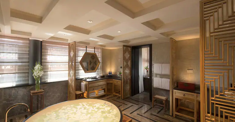 Hutong Two Bedroom Suite