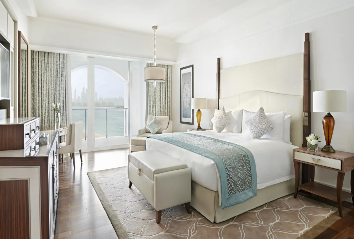 Deluxe Two Bedroom Family Suite with Sea View