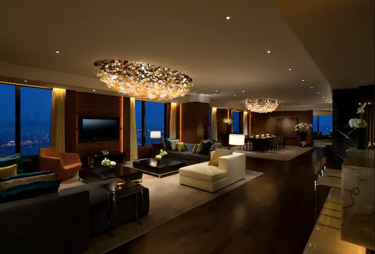 Penthouse Suite