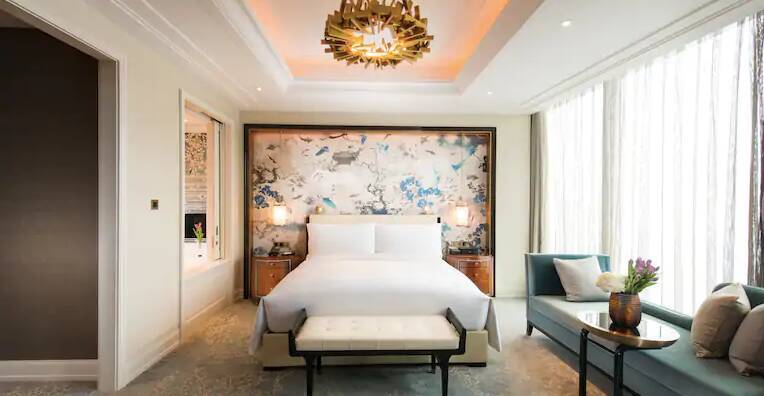 King Deluxe Room