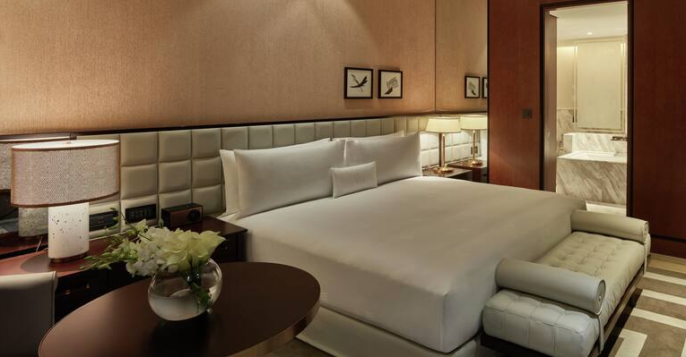 King Premier Suite
