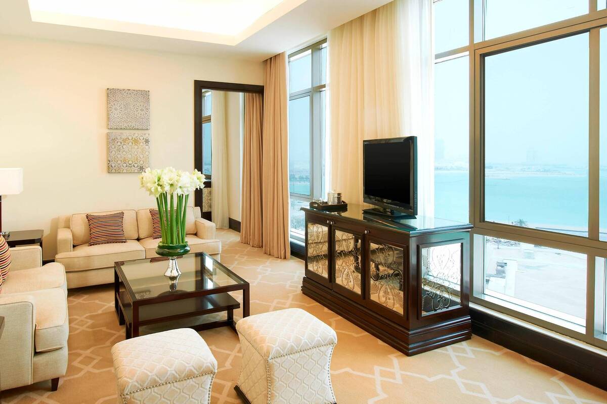 Caroline Astor Executive Suite