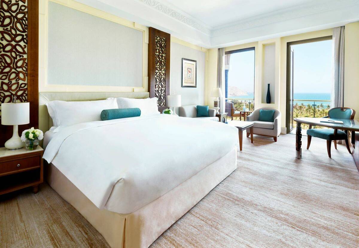 Deluxe Guest Room  King Sea View High Floor Balcony