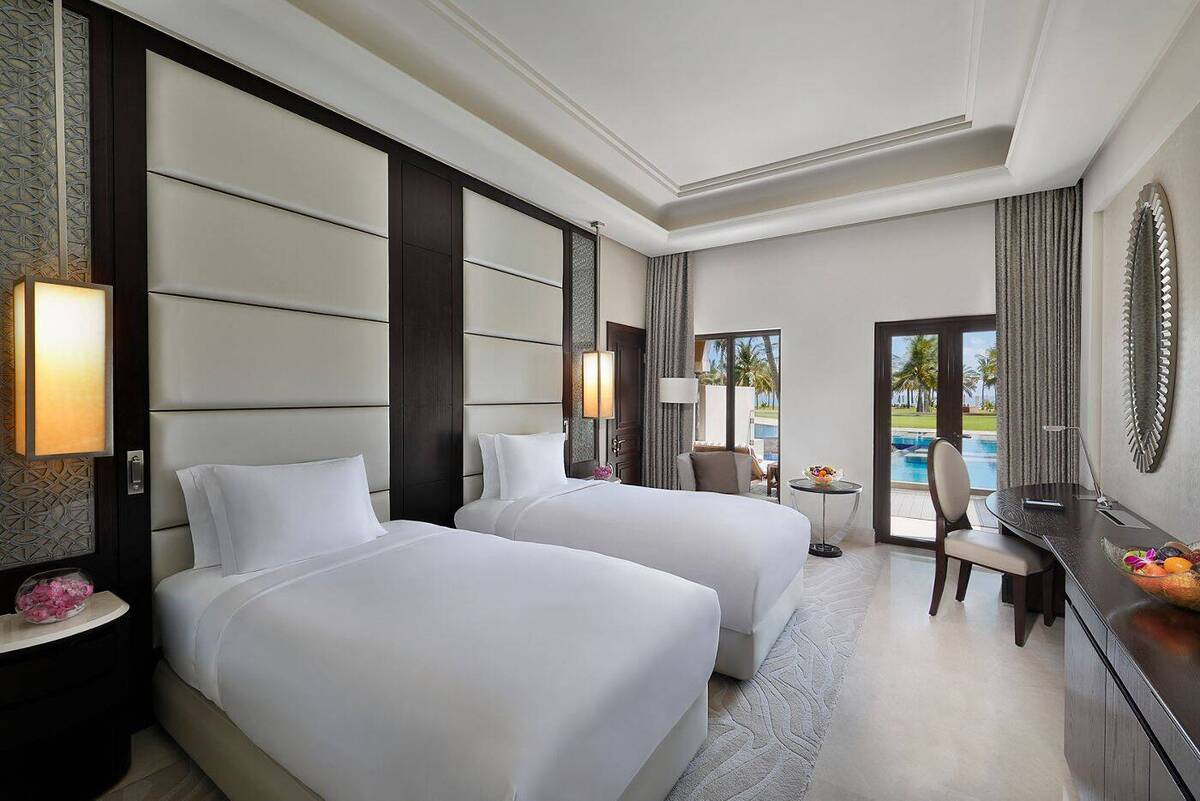 Deluxe Guest Room Two Twin Ground Floor Lagoon Access Patio