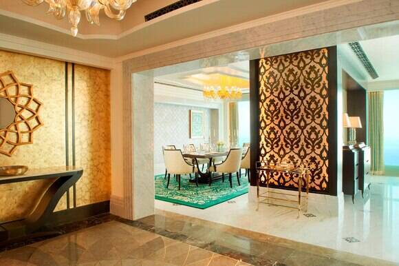 Al Manhal Suite